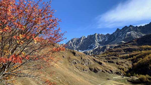 Italië | Trektocht langs onbemande hutten in de stilte van Combe de By | 8 dagen